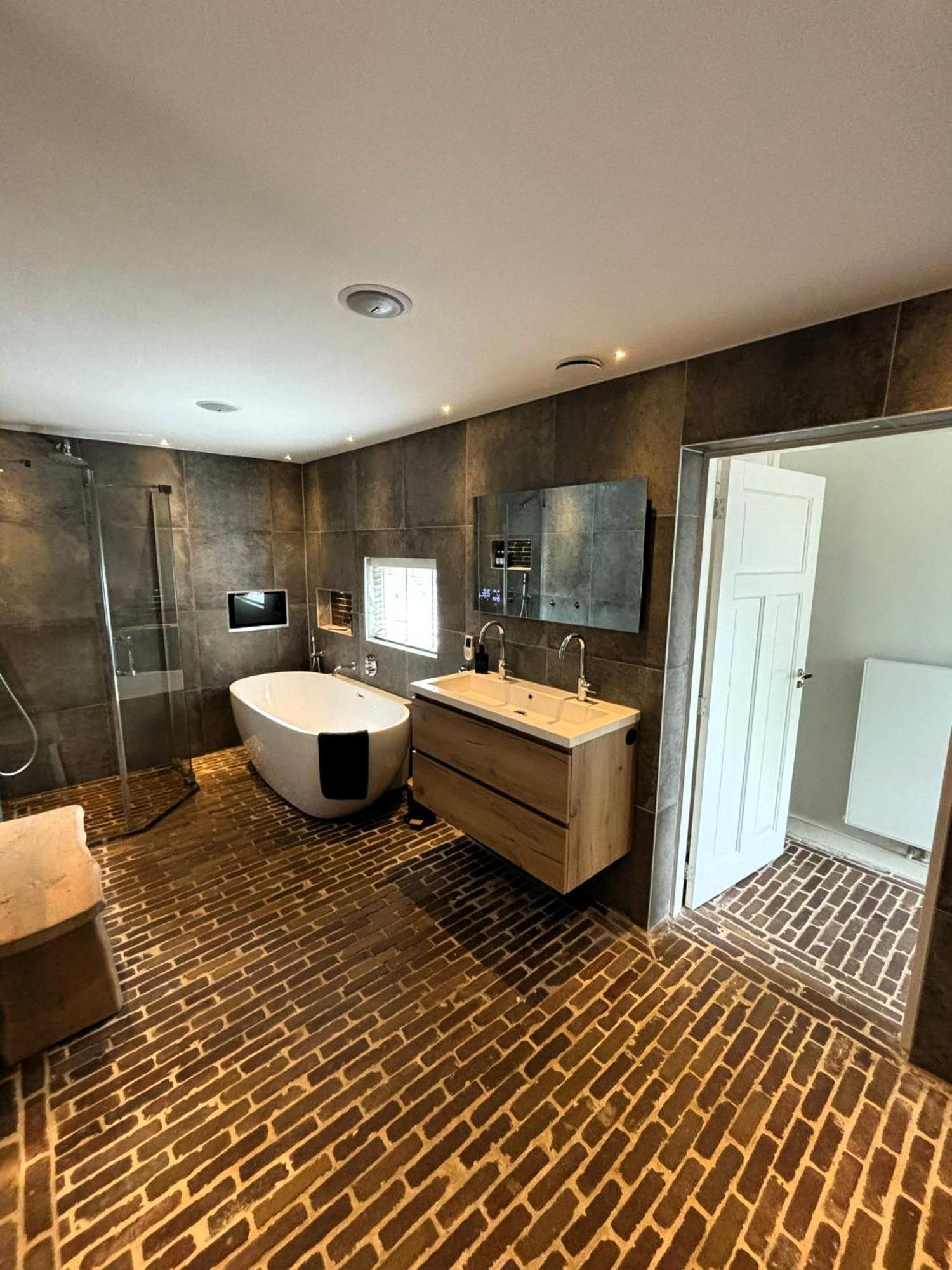 Voorsterstaete Former Barn, Including Jacuzzi Voorst Gem Voorst Eksteriør billede